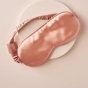 - Slip silk sleep mask pink new in box